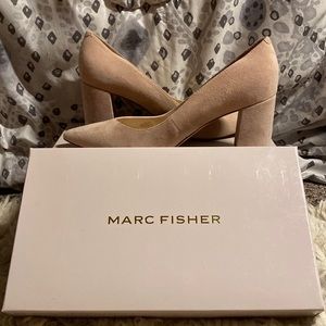 MARC FISHER PINK VELVET HEELS SIZE 10!